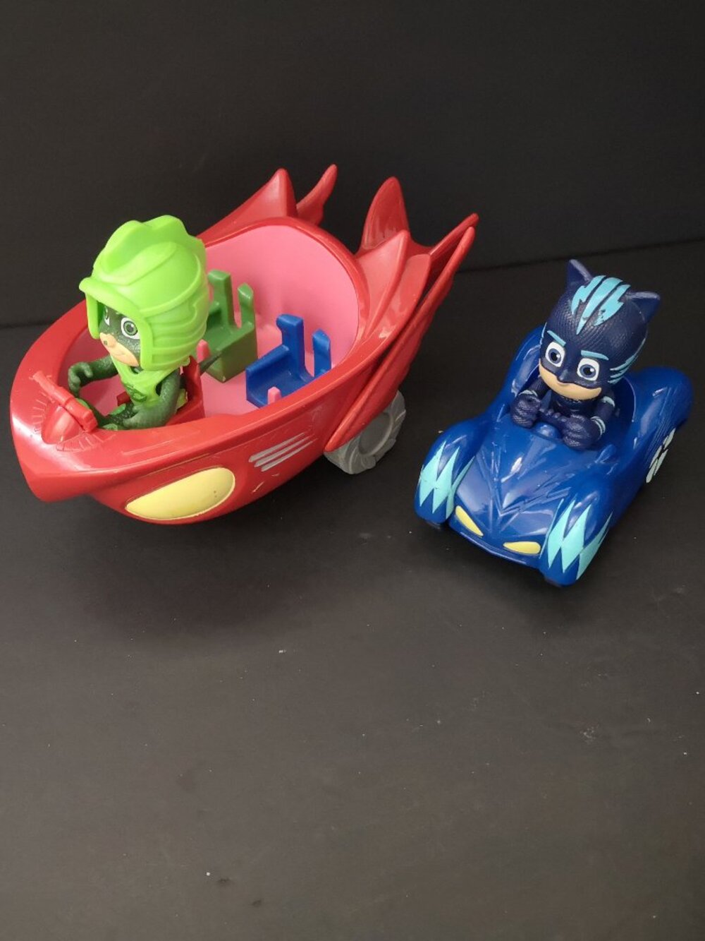 PJ Masks Catboy Seated in Mini Vehicle & Gekko-Mobile w/ Posable Action Figure